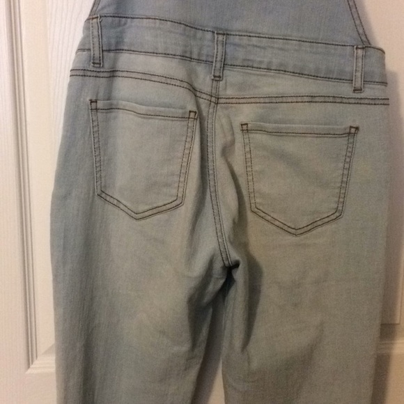 DONATED: 
🥰 Beautiful overalls - Picture 2 of 3